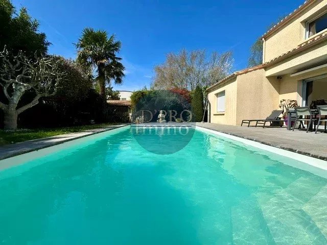 Vente Nantes – 44200 – 1064