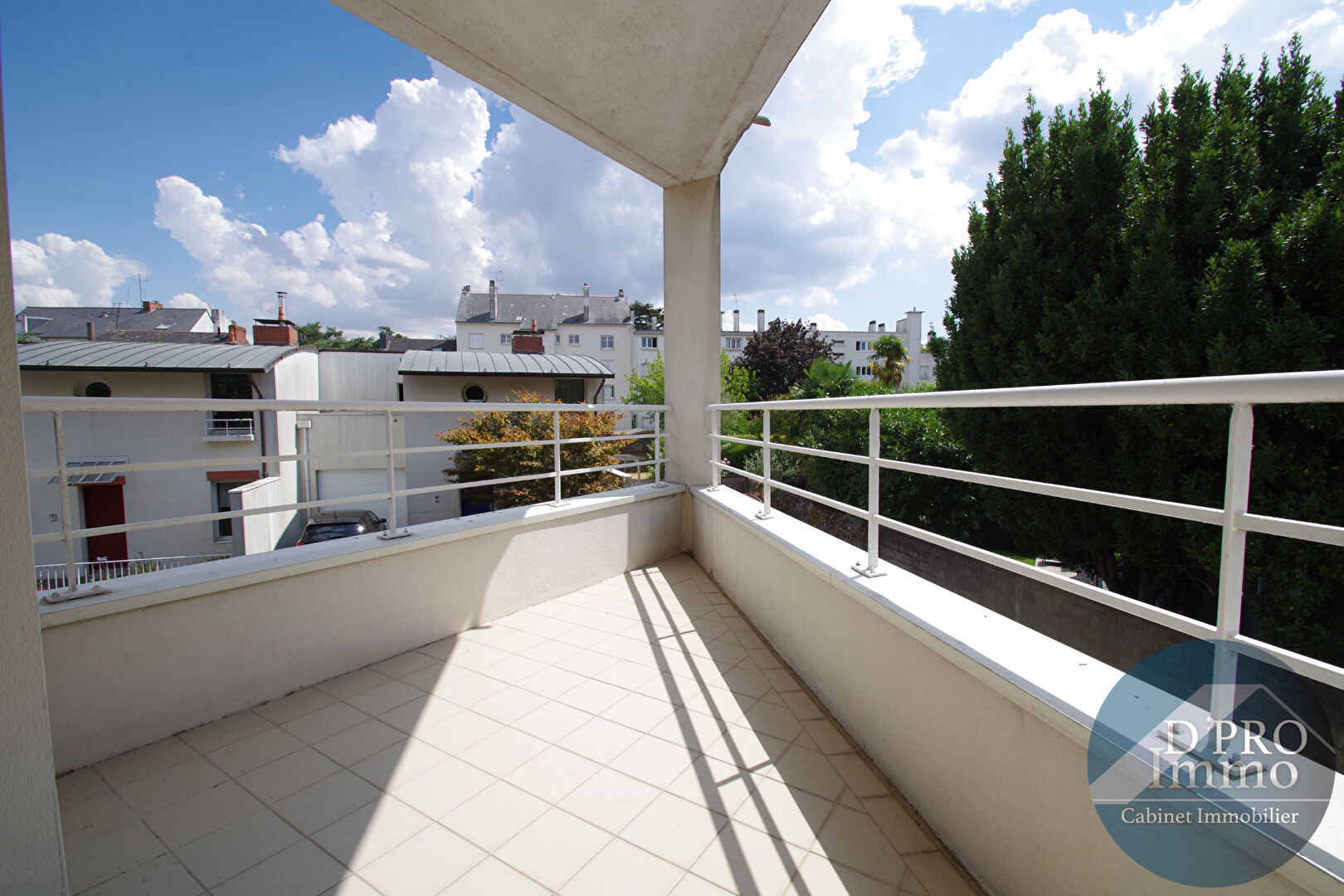 Vente 
NANTES
 – 44100 – 61188166