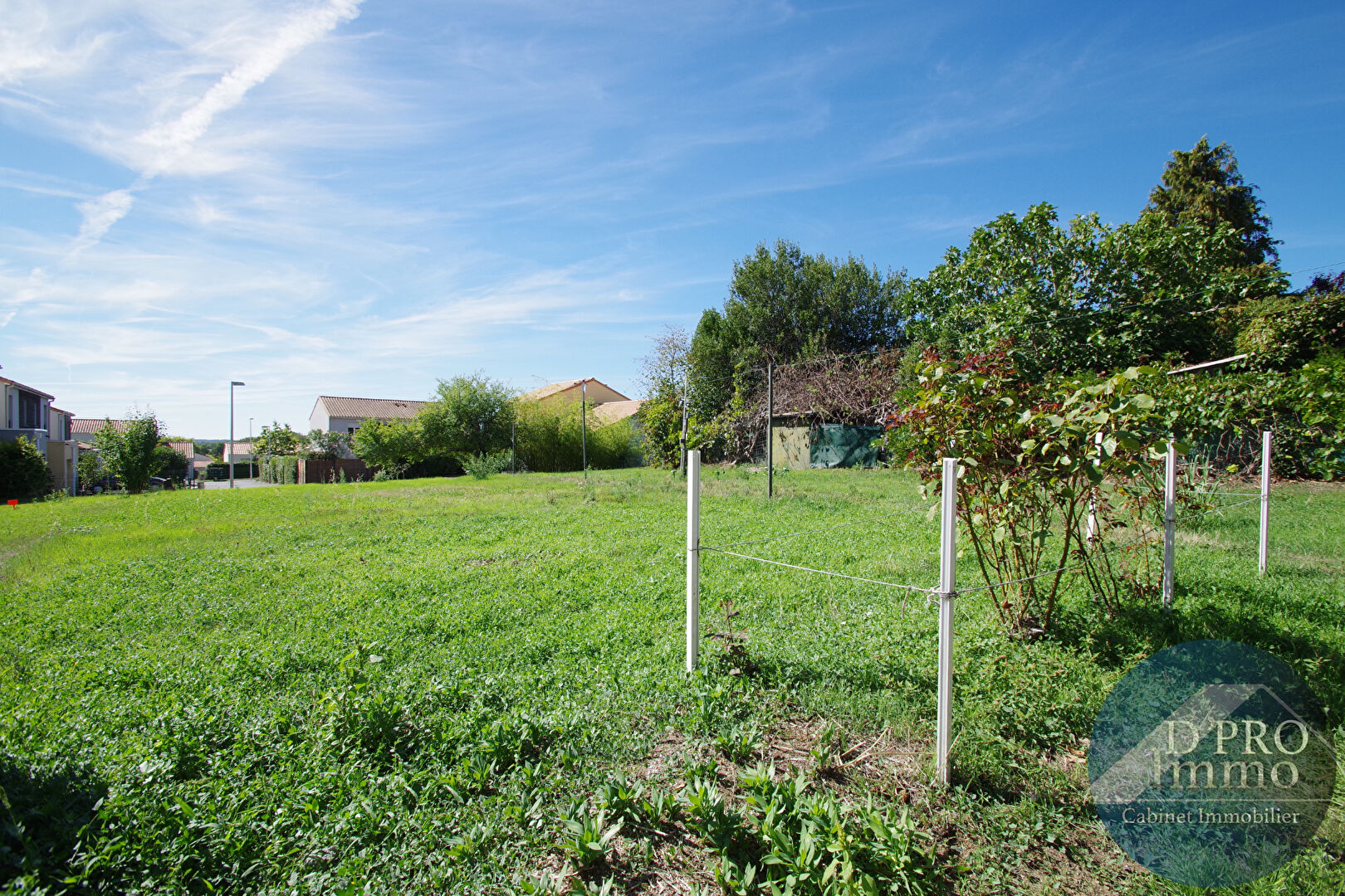 Vente 
LE LOROUX BOTTEREAU
 – 44430 – 61516263